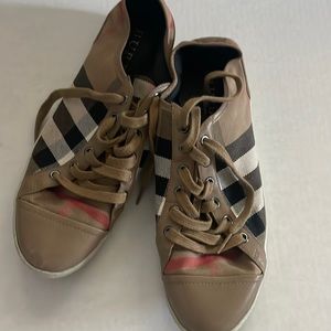 Burberry sneakers